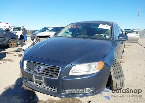 2013 Volvo S80 3.2/3.2 Platinum/3.2 Premier Plus z USA, uszkodzony, nr VIN YV1952AS9D1167018